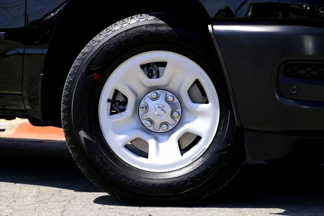 2025 RAM Ram 1500 RAM 1500 TRADESMAN CREW CAB 4X2 57 BOX
