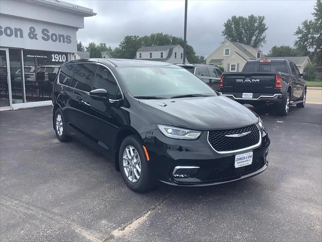 2025 Chrysler Pacifica PACIFICA SELECT