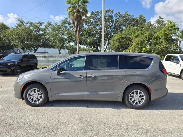 2025 Chrysler Pacifica PACIFICA SELECT