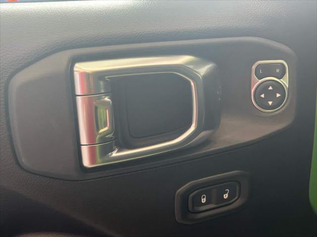 2025 Jeep Wrangler 4-Door Summit 4x4