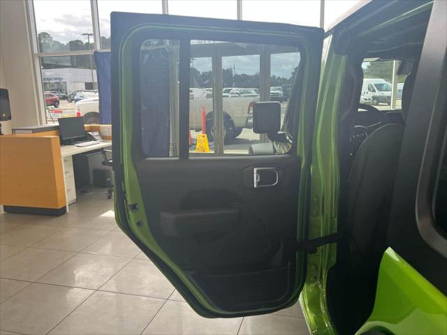 2025 Jeep Wrangler 4-Door Summit 4x4