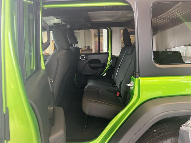 2025 Jeep Wrangler 4-Door Summit 4x4