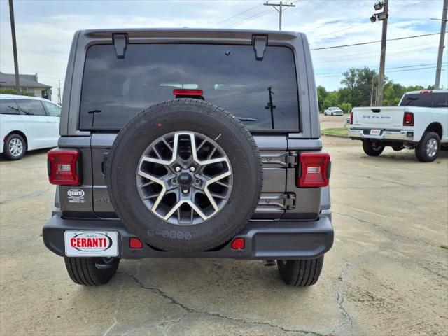 2025 Jeep Wrangler 4-Door Sahara 4x4