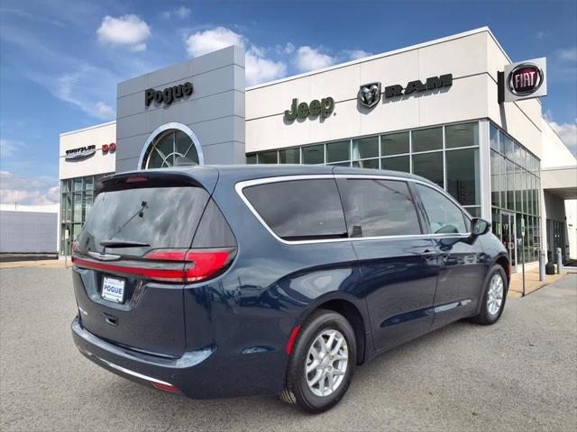 2025 Chrysler Pacifica PACIFICA SELECT