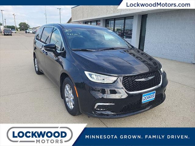 2025 Chrysler Pacifica PACIFICA SELECT