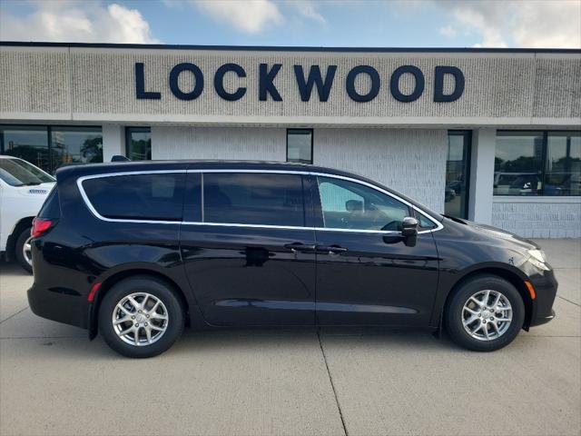 2025 Chrysler Pacifica PACIFICA SELECT