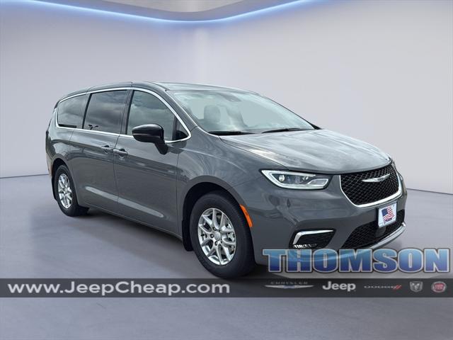 2025 Chrysler Pacifica PACIFICA SELECT