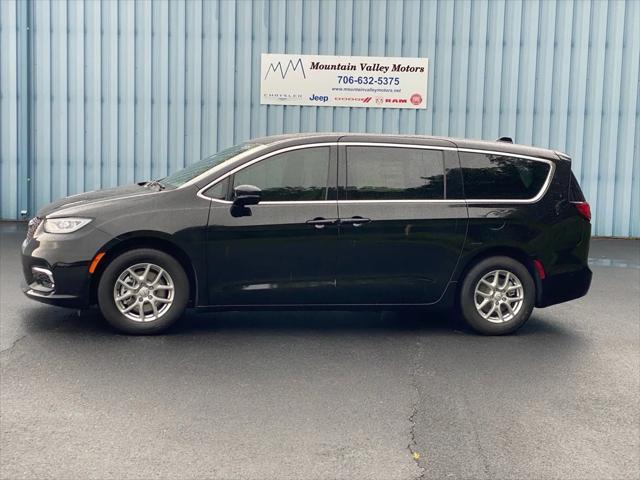 2025 Chrysler Pacifica PACIFICA SELECT