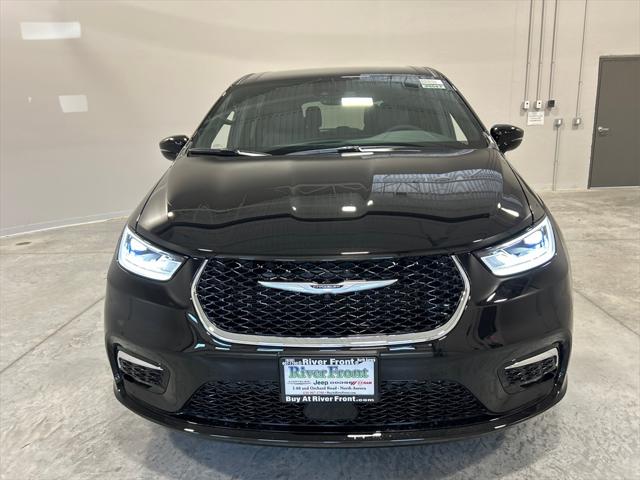 2025 Chrysler Pacifica PACIFICA SELECT