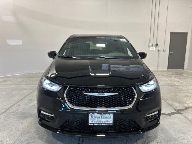 2025 Chrysler Pacifica PACIFICA SELECT