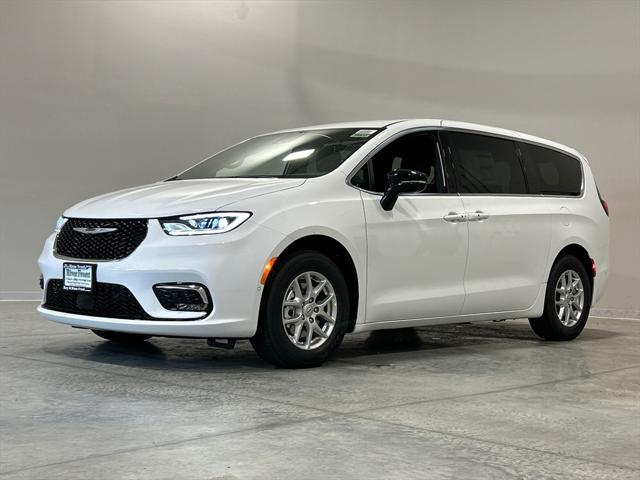 2025 Chrysler Pacifica PACIFICA SELECT