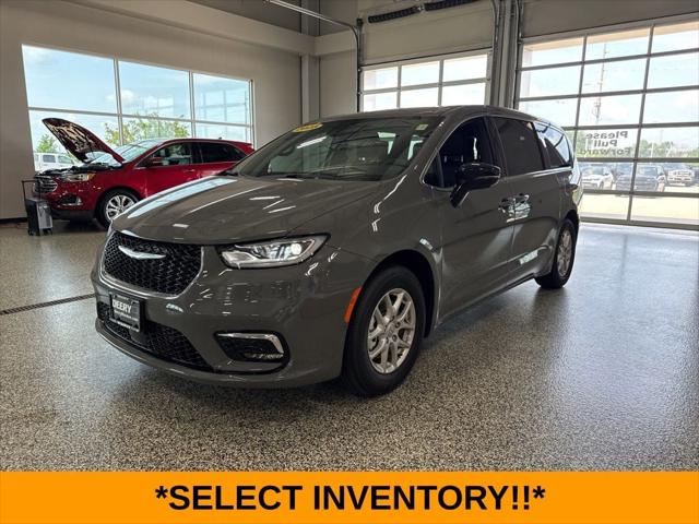 2025 Chrysler Pacifica PACIFICA SELECT