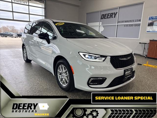 2025 Chrysler Pacifica PACIFICA SELECT