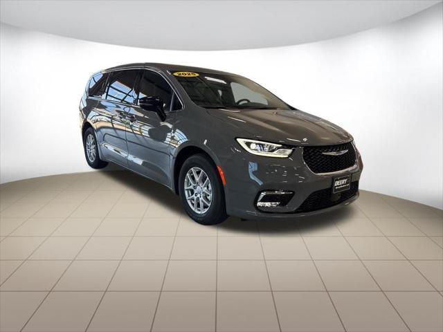 2025 Chrysler Pacifica PACIFICA SELECT