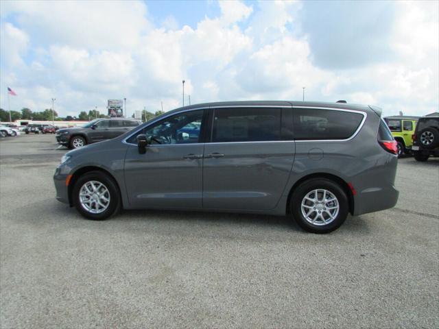 2025 Chrysler Pacifica PACIFICA SELECT