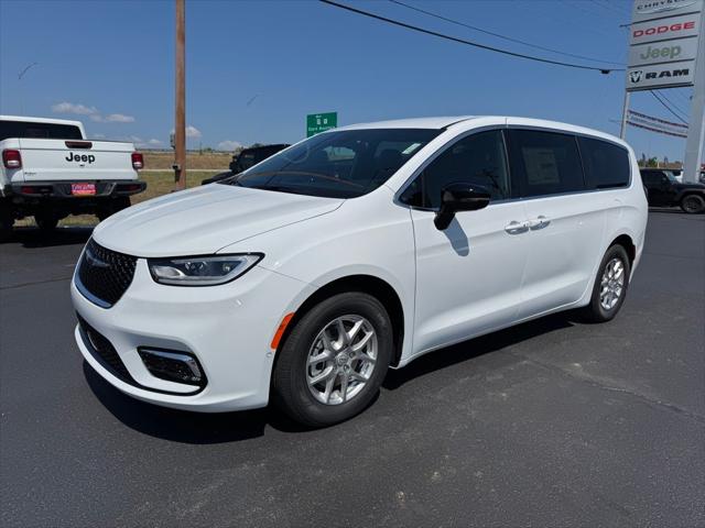 2025 Chrysler Pacifica PACIFICA SELECT