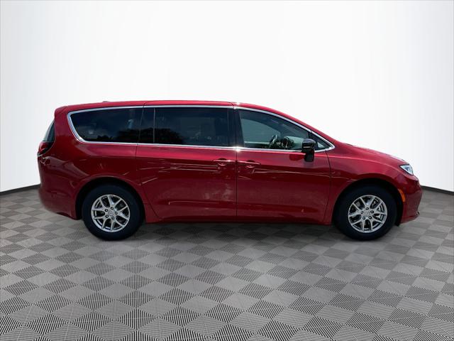 2025 Chrysler Pacifica PACIFICA SELECT
