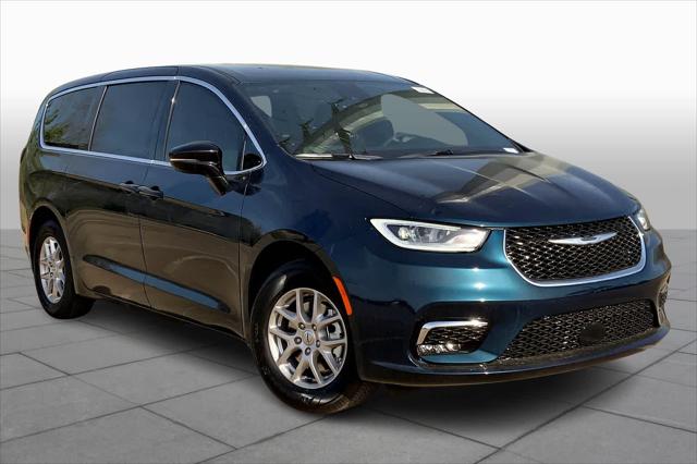 2025 Chrysler Pacifica PACIFICA SELECT