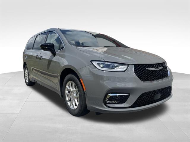 2025 Chrysler Pacifica PACIFICA SELECT