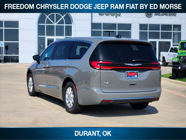 2025 Chrysler Pacifica PACIFICA SELECT