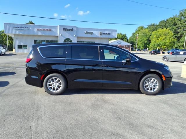 2025 Chrysler Pacifica PACIFICA SELECT