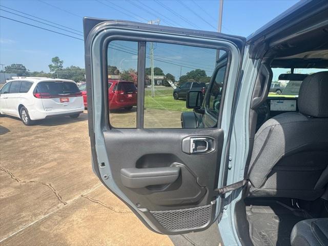 2025 Jeep Wrangler 4-Door Sport 4x4