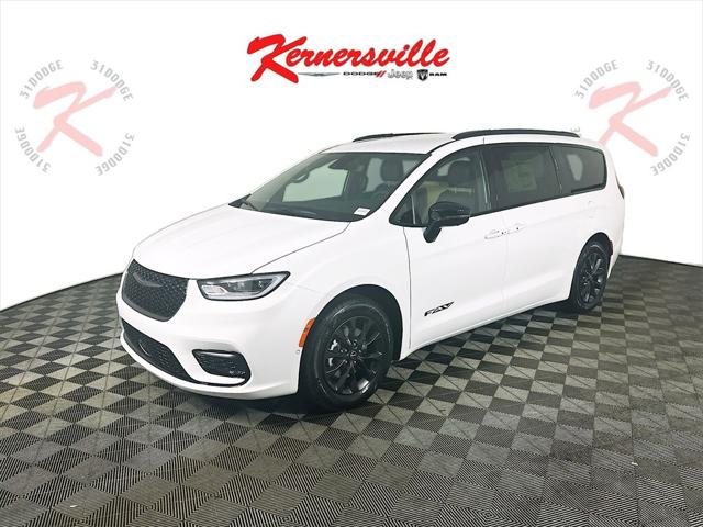 2025 Chrysler Pacifica PACIFICA SELECT