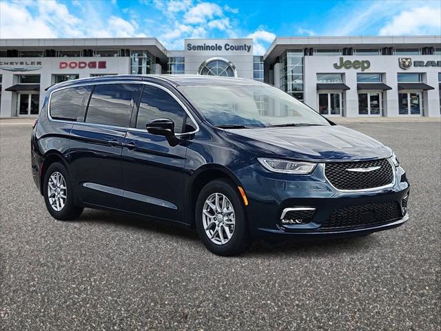 2025 Chrysler Pacifica PACIFICA SELECT
