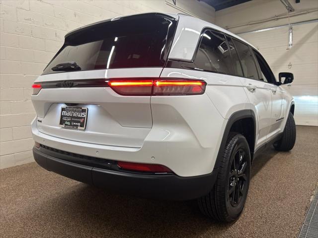 2025 Jeep Grand Cherokee GRAND CHEROKEE ALTITUDE X 4X4 2025 Jeep Grand Cherokee GRAND CHEROKEE ALTITUDE X 4X4