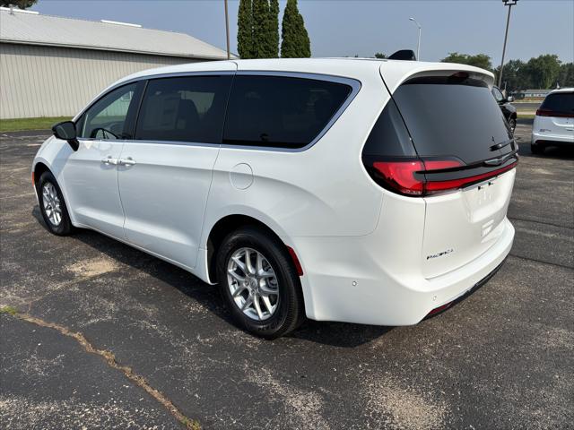 2025 Chrysler Pacifica PACIFICA SELECT