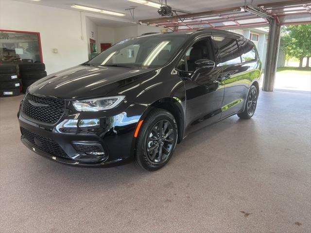 2025 Chrysler Pacifica PACIFICA SELECT