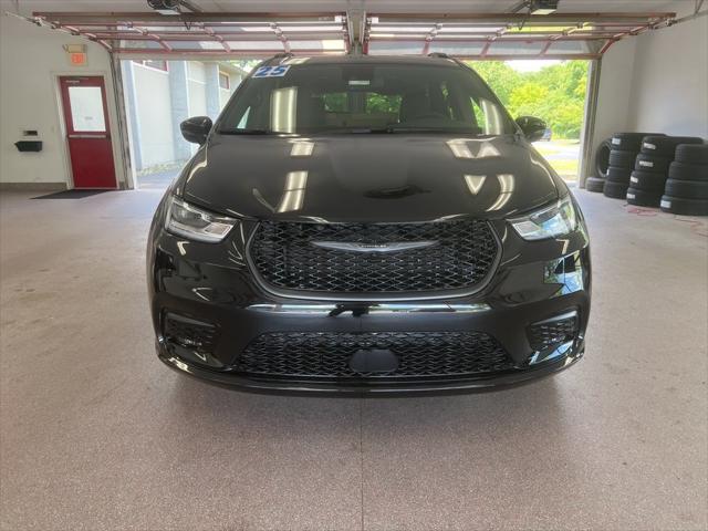 2025 Chrysler Pacifica PACIFICA SELECT