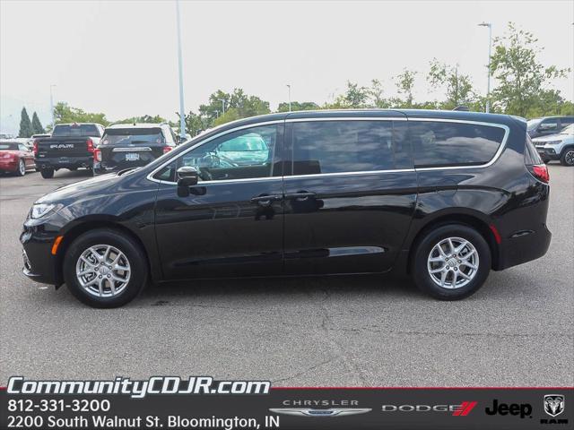 2025 Chrysler Pacifica PACIFICA SELECT