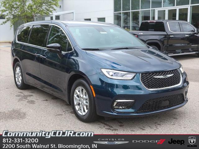 2025 Chrysler Pacifica PACIFICA SELECT
