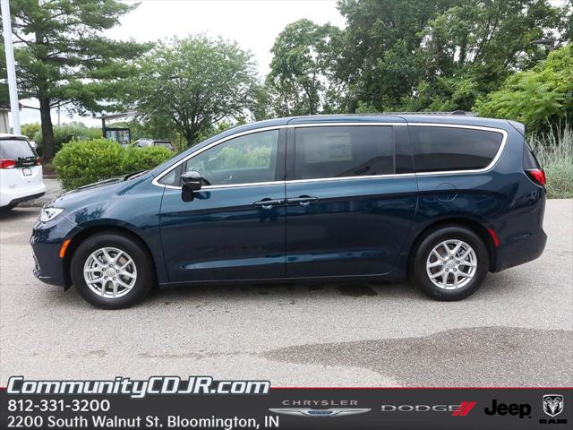 2025 Chrysler Pacifica PACIFICA SELECT