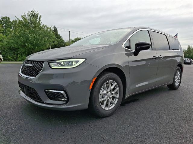 2025 Chrysler Pacifica PACIFICA SELECT