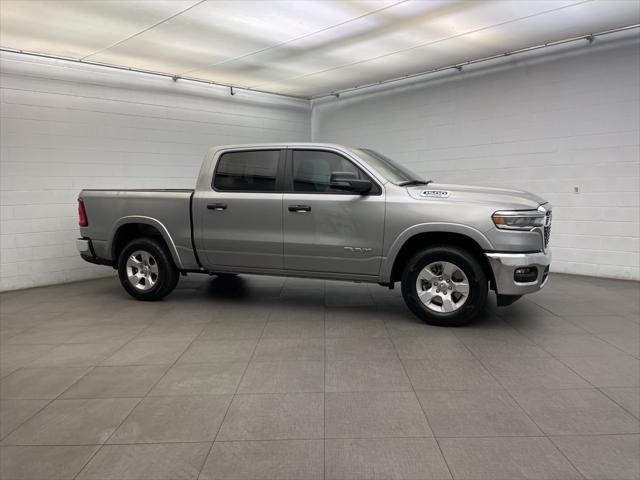 2025 RAM Ram 1500 RAM 1500 BIG HORN CREW CAB 4X2 57 BOX