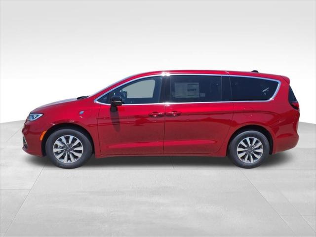 2025 Chrysler Pacifica Hybrid PACIFICA PLUG-IN HYBRID SELECT