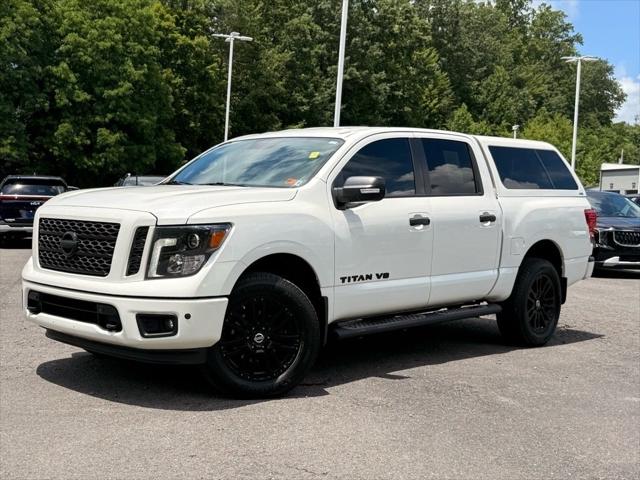 2019 Nissan TITAN SL