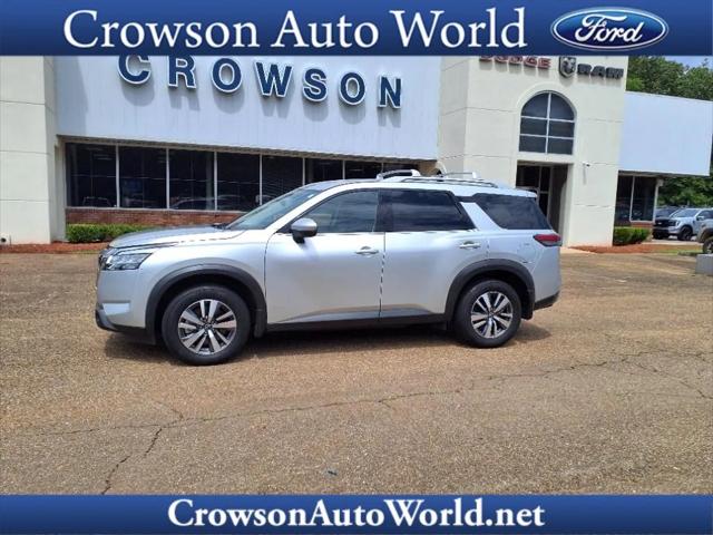 2024 Nissan Pathfinder SL FWD