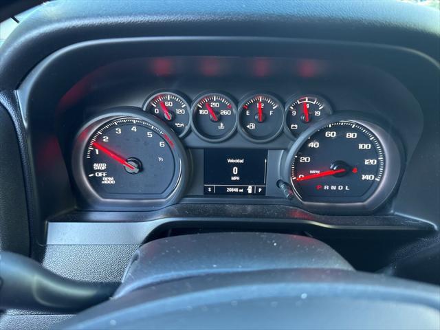 2021 Chevrolet Silverado 1500 2WD Crew Cab Short Bed Custom