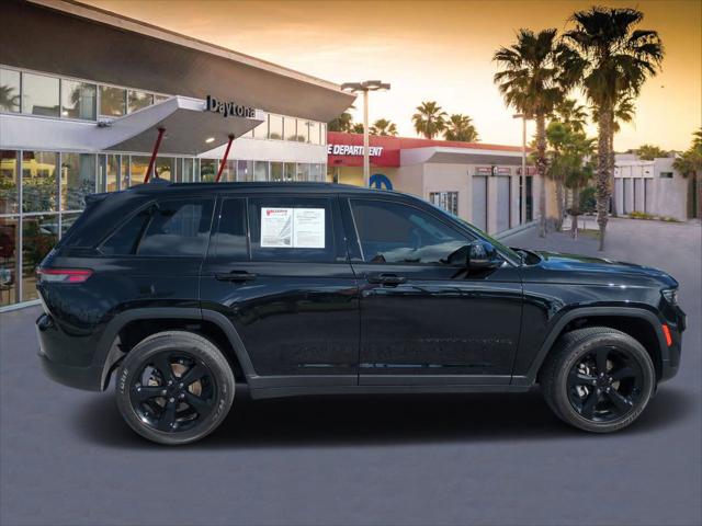 2023 Jeep Grand Cherokee Altitude 4x4