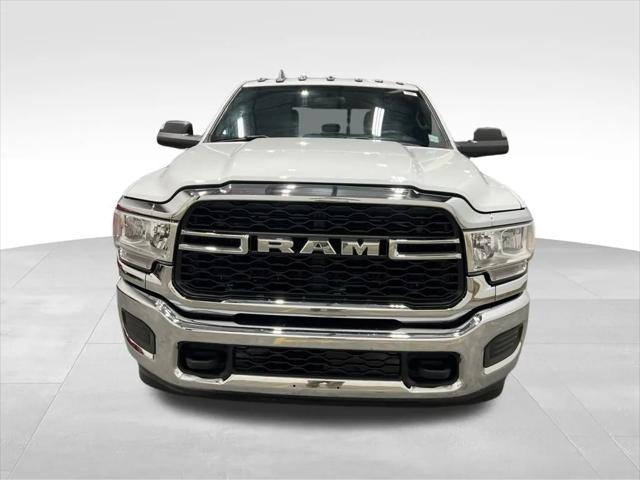 2022 RAM 2500 Tradesman Crew Cab 4x4 8 Box