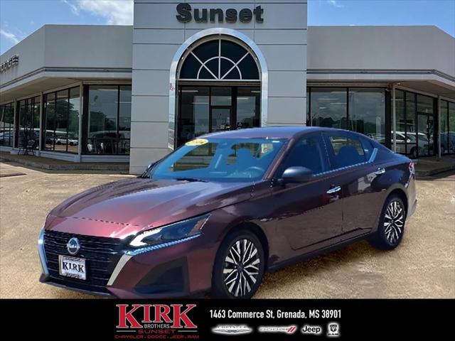 2024 Nissan Altima SV FWD