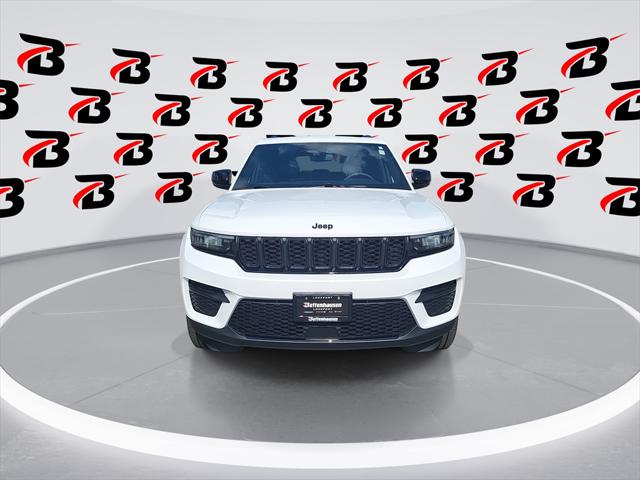 2023 Jeep Grand Cherokee Altitude 4x4