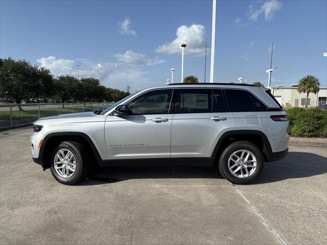 2025 Jeep Grand Cherokee GRAND CHEROKEE LAREDO X 4X2