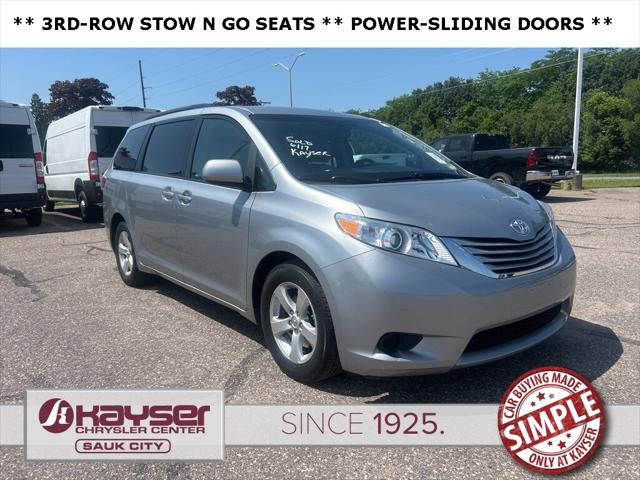 2017 Toyota Sienna LE 8 Passenger