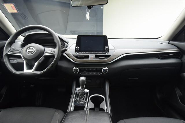 2023 Nissan Altima SV FWD