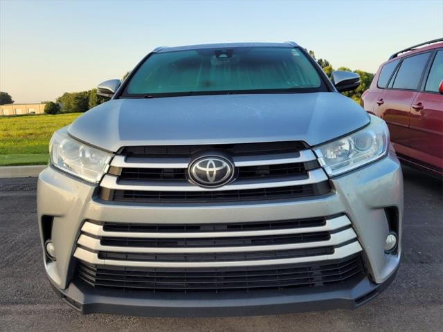 2017 Toyota Highlander Base