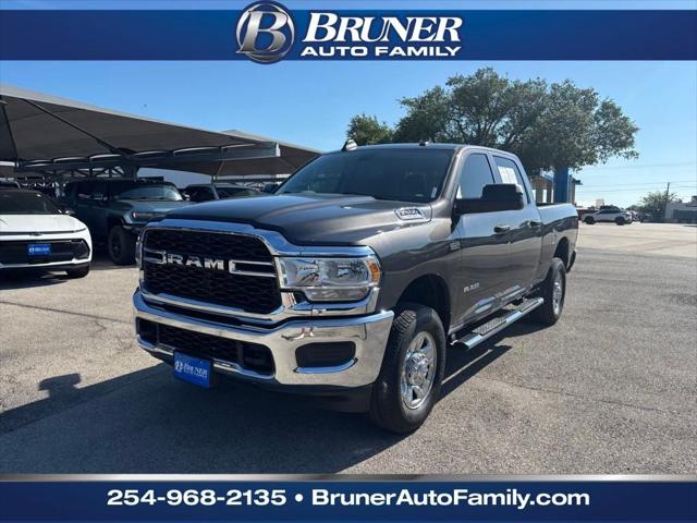 2020 RAM 2500 Tradesman Crew Cab 4X4 64 Box